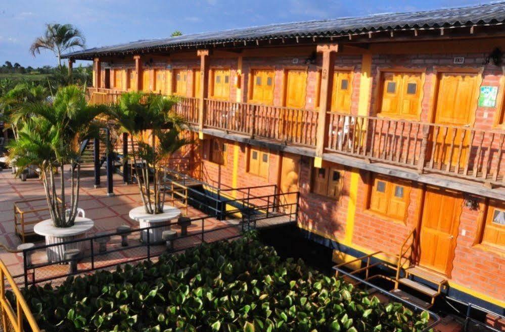 Hotel Campestre Las Bailarinas Armenia  Exterior photo